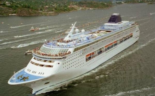 Cruise Ship 1990