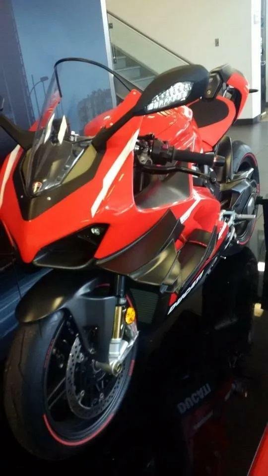 Ducati Superleggera V4