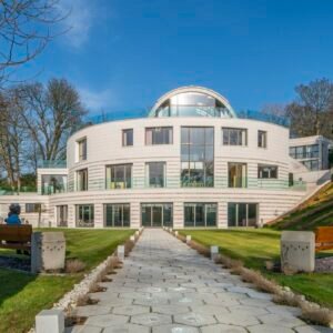 Heathfield House 6 Merton Lane